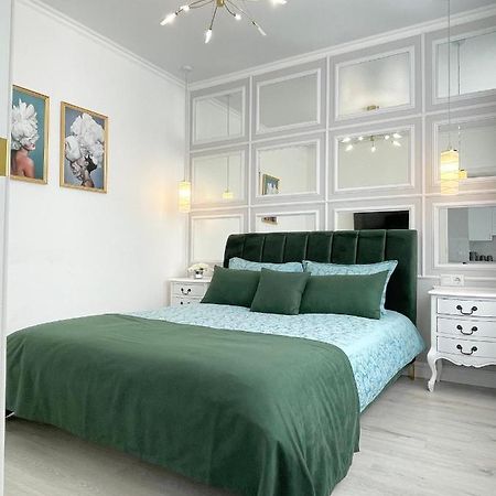 Luxury Emerald Apartments 伊尔平 外观 照片