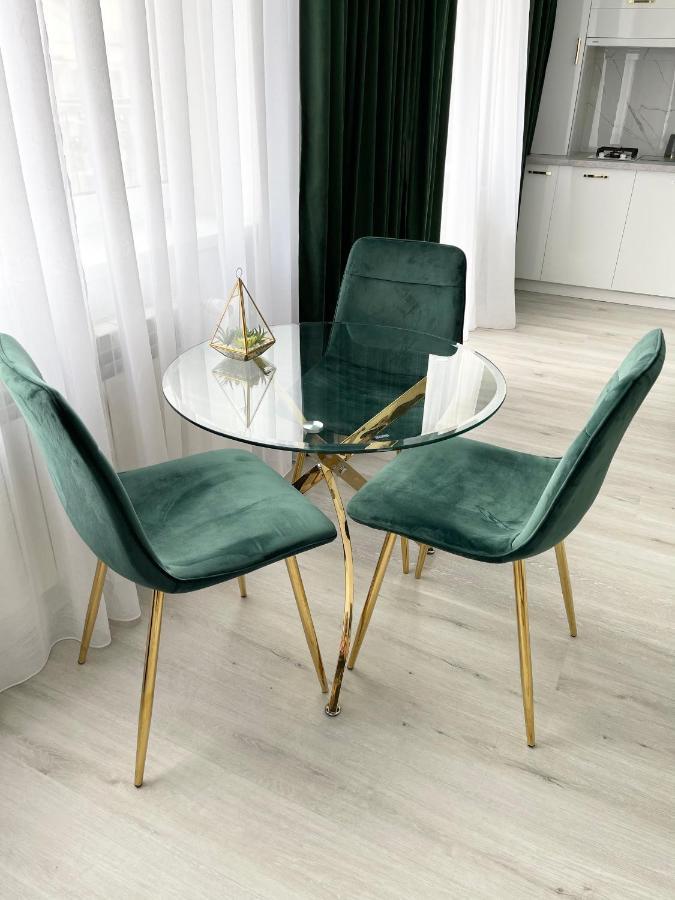 Luxury Emerald Apartments 伊尔平 外观 照片