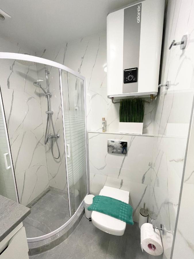 Luxury Emerald Apartments 伊尔平 外观 照片